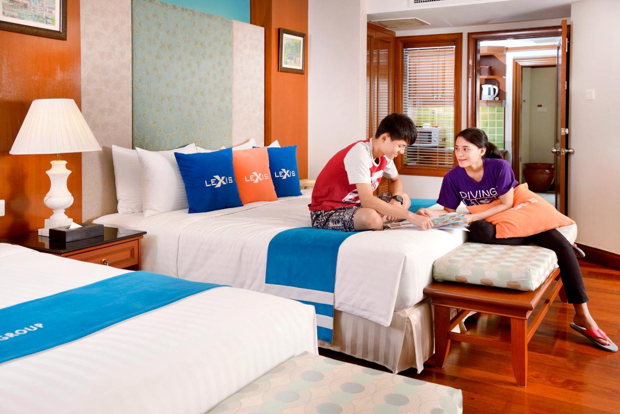 Hotel Grand Lexis Port Dickson Exteriér fotografie A family room at Le Méridien Phuket Resort & Spa